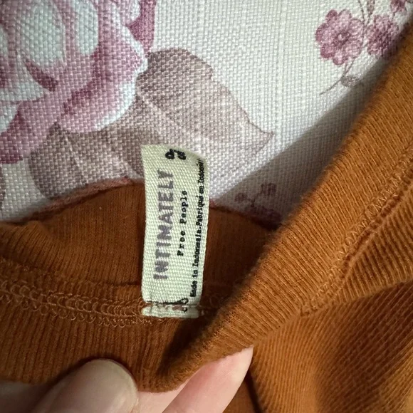 Free People Brown V-Neck Tank Top - Picture 4 of 4